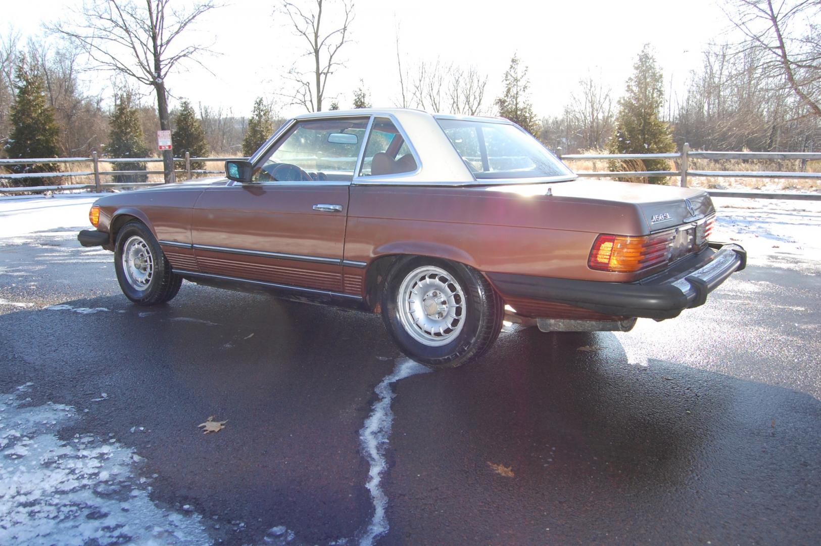 1976 Brown /Brown Leather Mercedes-Benz 450SL (10704412030) with an 4.5L V8 engine, Automatic transmission, located at 6528 Lower York Road, New Hope, PA, 18938, (215) 862-9555, 40.358707, -74.977882 - Here we have a nice 1976 Mercedes 450SL convertible with a 4.5L V8 engine putting power to the rear wheels via an automatic transmission. Some options on this vehicle include brown leather, wood trim, power windows, removable hard top, heat, A/C, AM/FM radio, cruise control, wood steering wheel, 14 - Photo#4